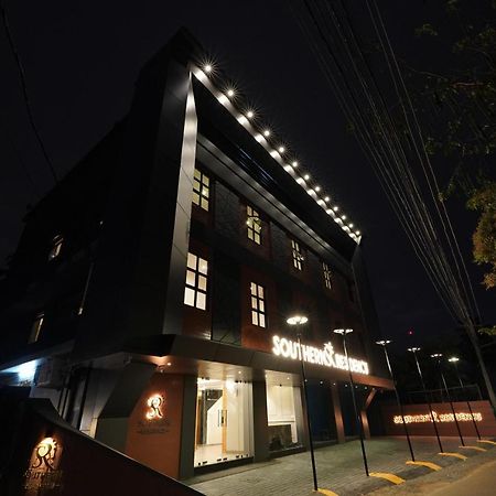 Southern Residency Kochi Esterno foto