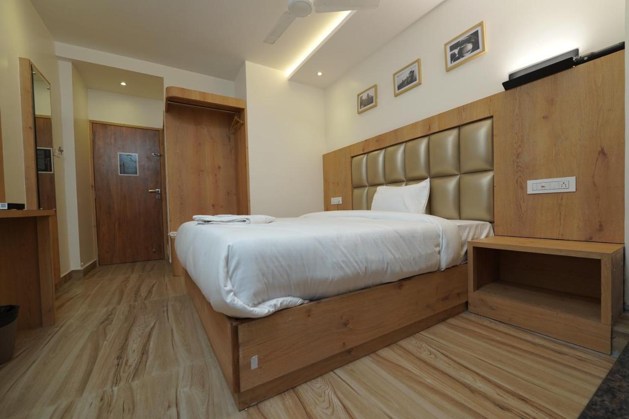 Southern Residency Kochi Esterno foto