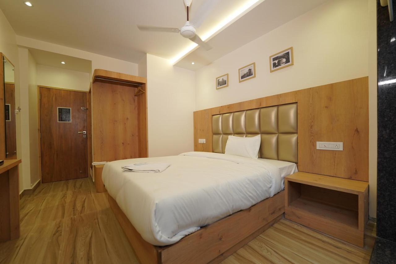 Southern Residency Kochi Esterno foto