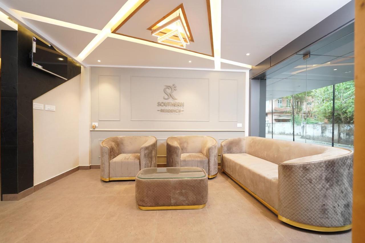 Southern Residency Kochi Esterno foto
