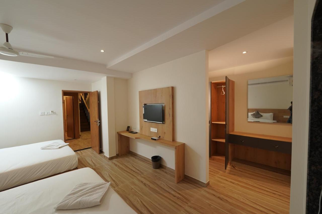 Southern Residency Kochi Esterno foto